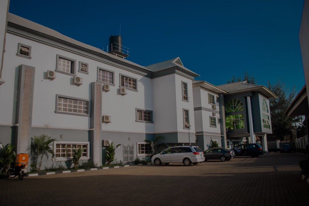 Jay Hiltin Hotel and Suites - Main Photo 1