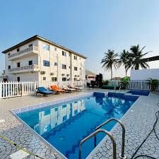 Royalty Beach Resort - Main Photo 1